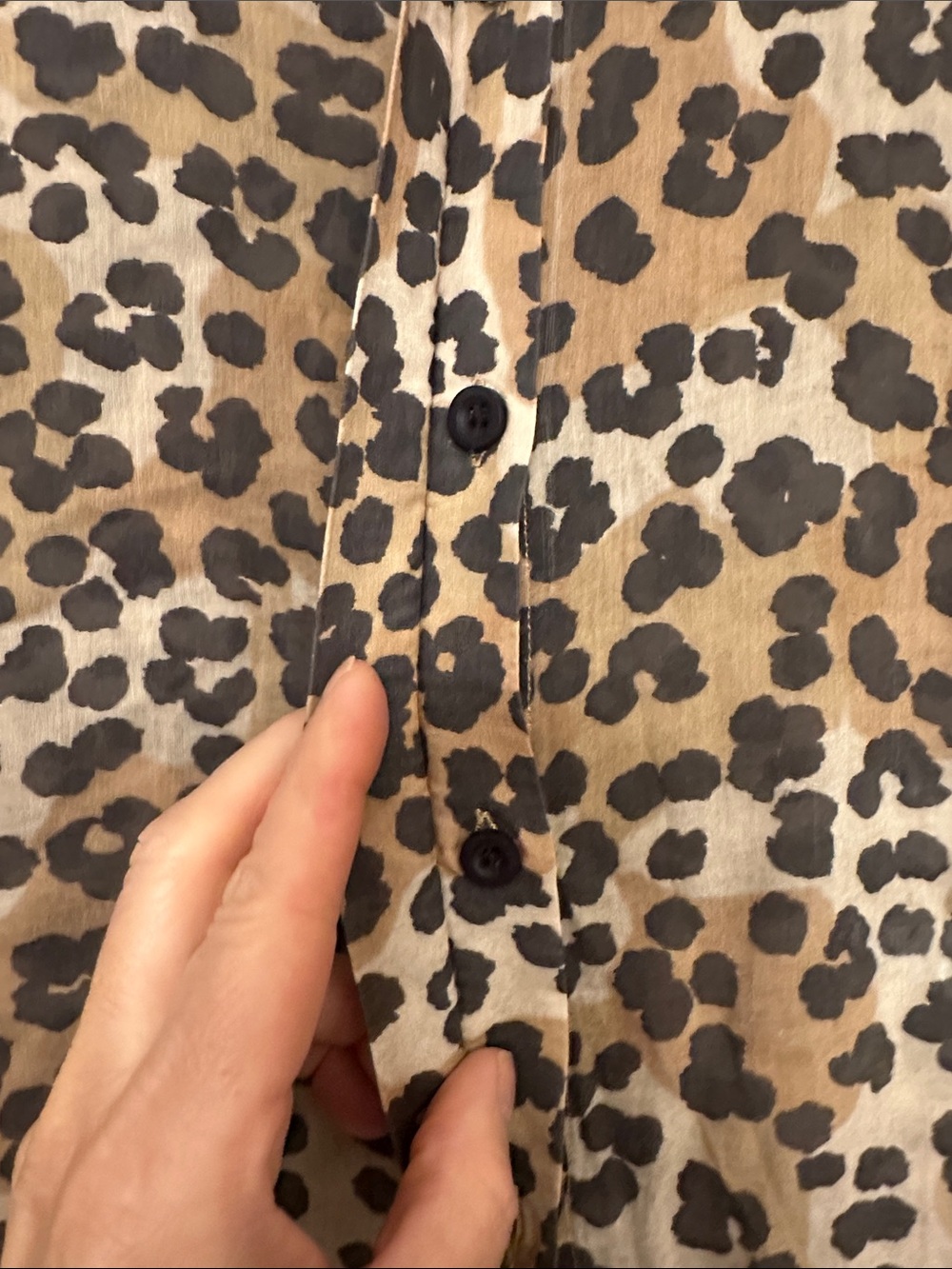 Bella Dahl Brown and Black Leopard Print Sleeveless Button-Front Top - Picture 3 of 8